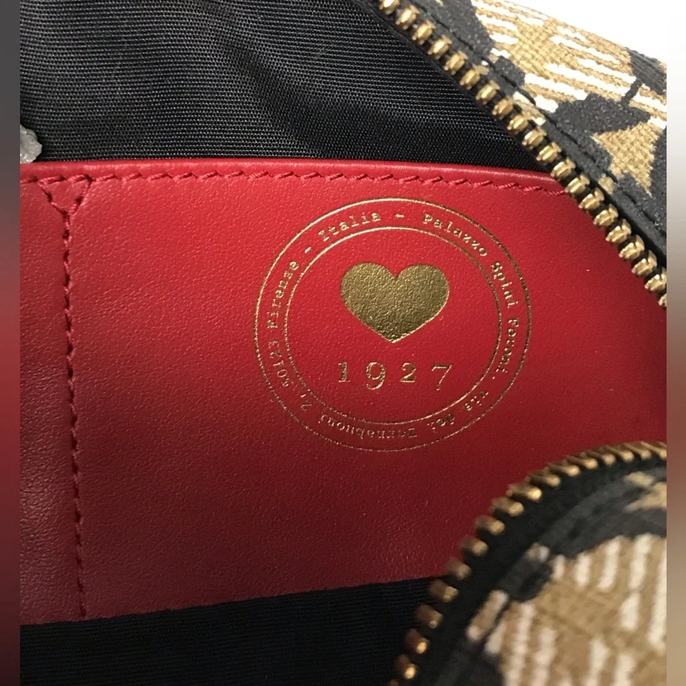 Salvatore Ferragamo Gancini Cosmetic Bag 😍🔥